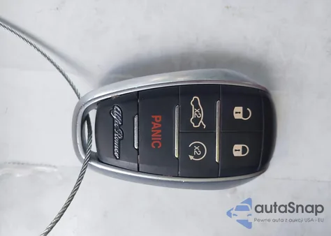 2018 Alfa Romeo Giulia Ti Lusso Awd из США, поврежденный, VIN ZARFAEEN4J7571532